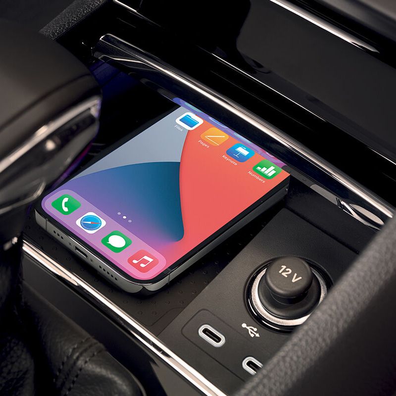 Telefonbox im Škoda Karoq